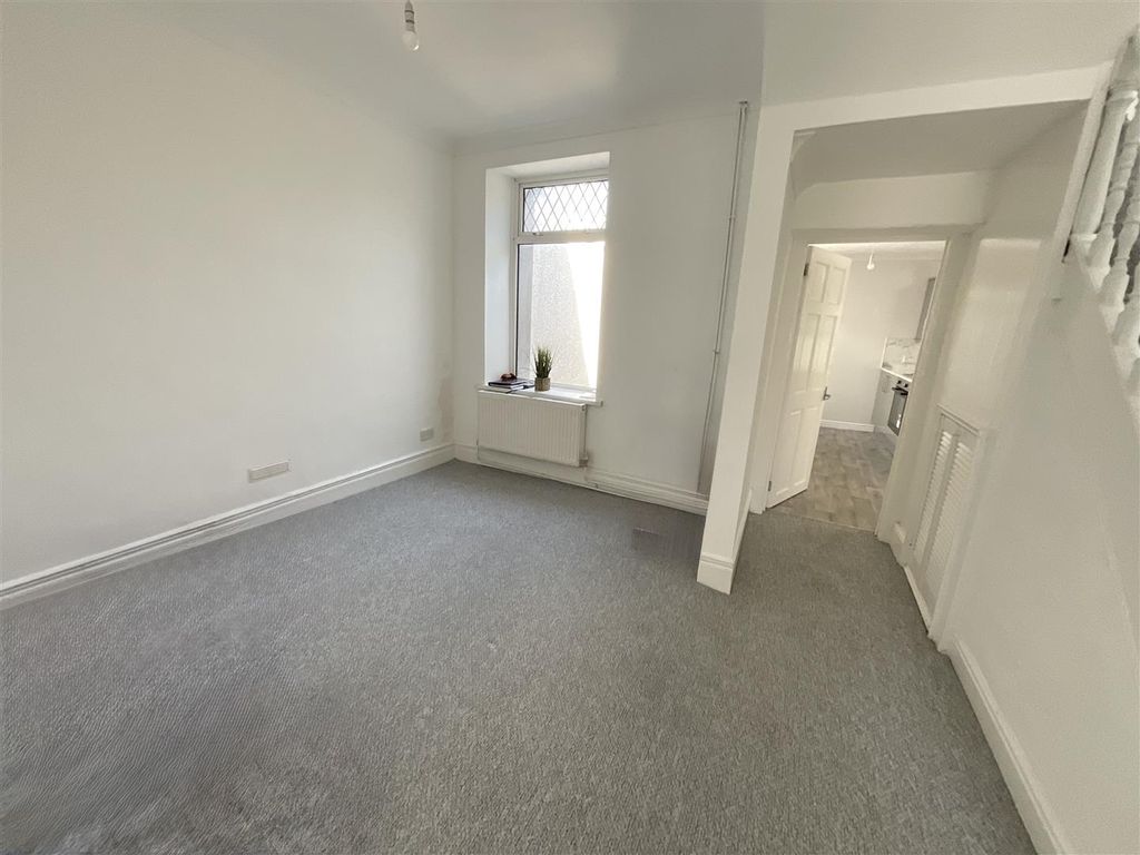 Additional image 4 of 3 bed town house for saleCampbell Street, Llanelli SA15