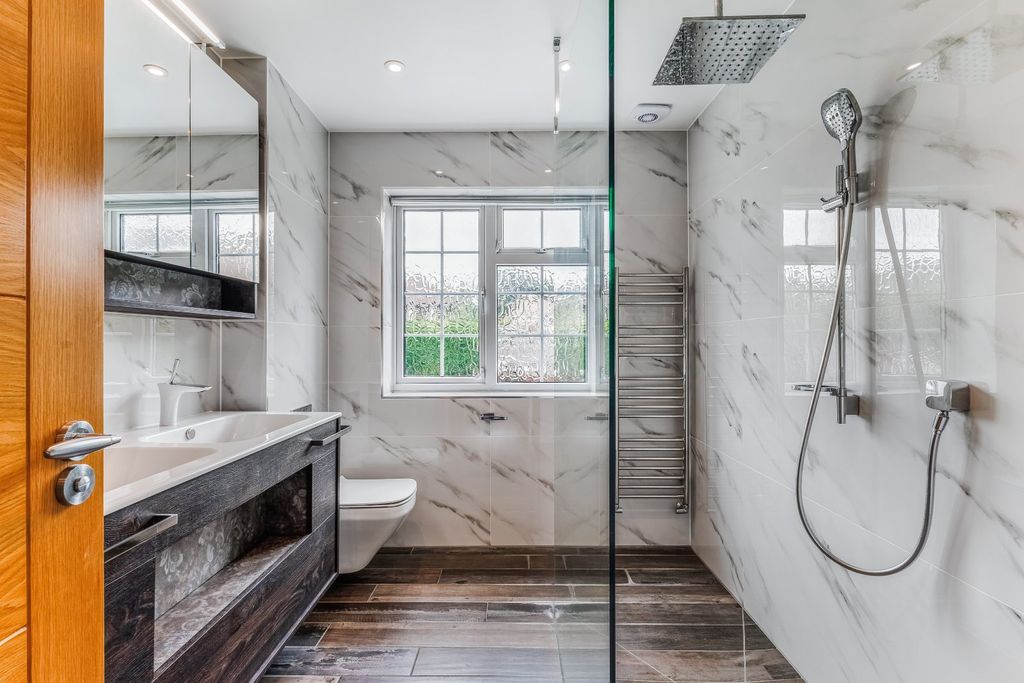 Additional image 15 of 7 bed detached house for saleBaas Hill Close, Broxbourne, Hertfordshire EN10