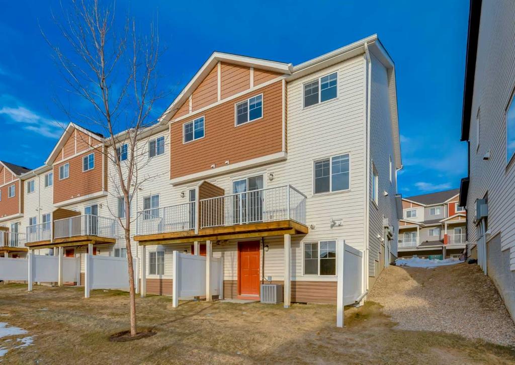 14 Pantego Lane NW, Calgary, AB, T3K 0T1