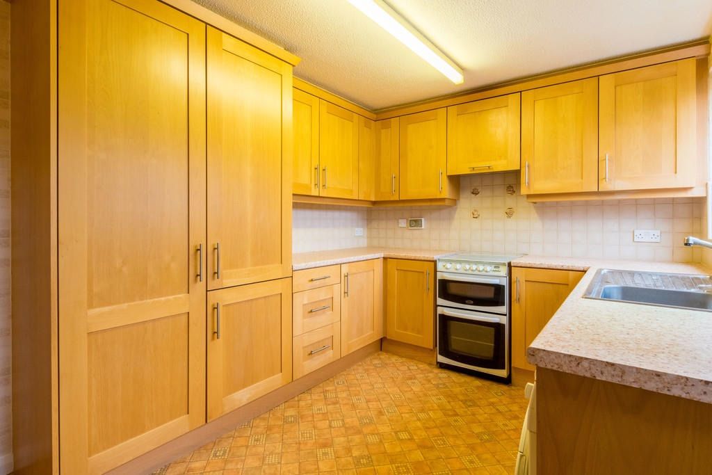 2 bed maisonette for saleBorehamwood, Hertfordshire WD6