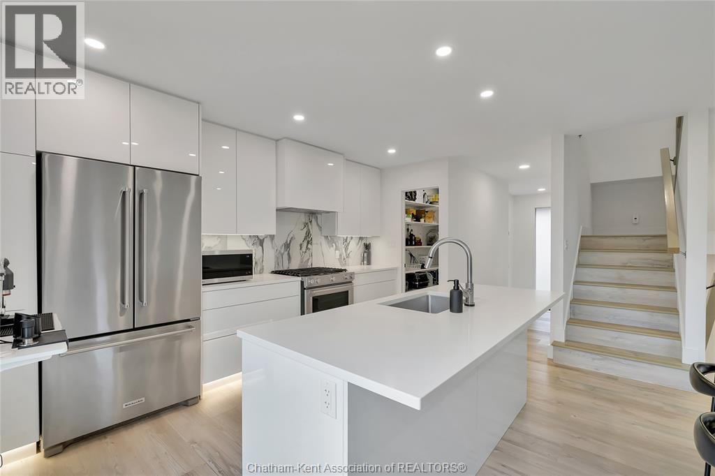 Additional image 3 of 15 Churchill Park Road, Chatham, ON, N7M6M2