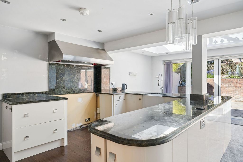 Additional image 5 of 5 bed semi-detached bungalow for saleSt Georges Drive, Carpenders Park, Watford WD19