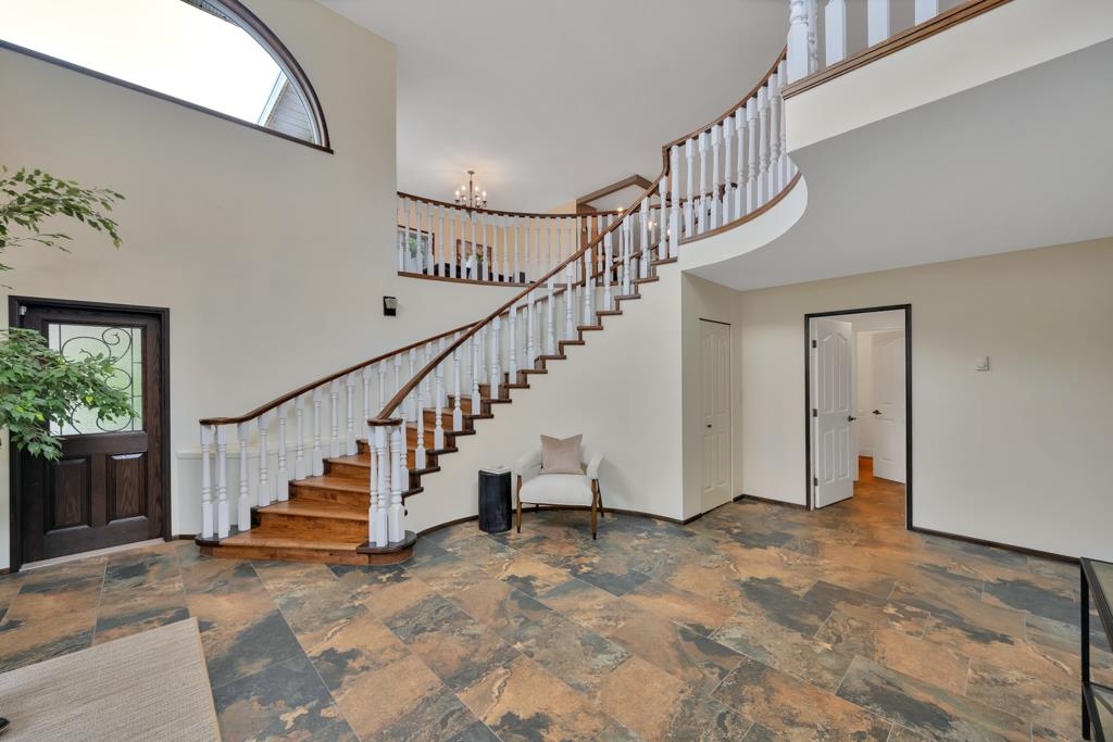 Additional image 3 of 15423 Buena Vista Avenue, White Rock, BC, V4B 1Y9