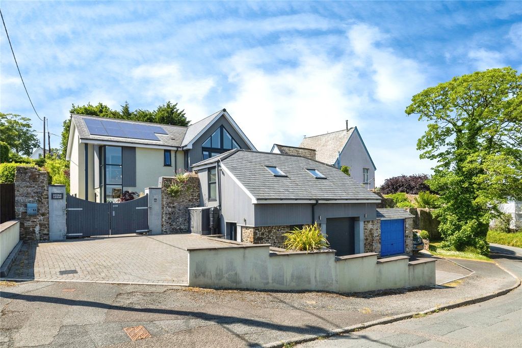 Additional image 40 of 5 bed detached house for saleSouthcott Road, Bideford, Devon EX39