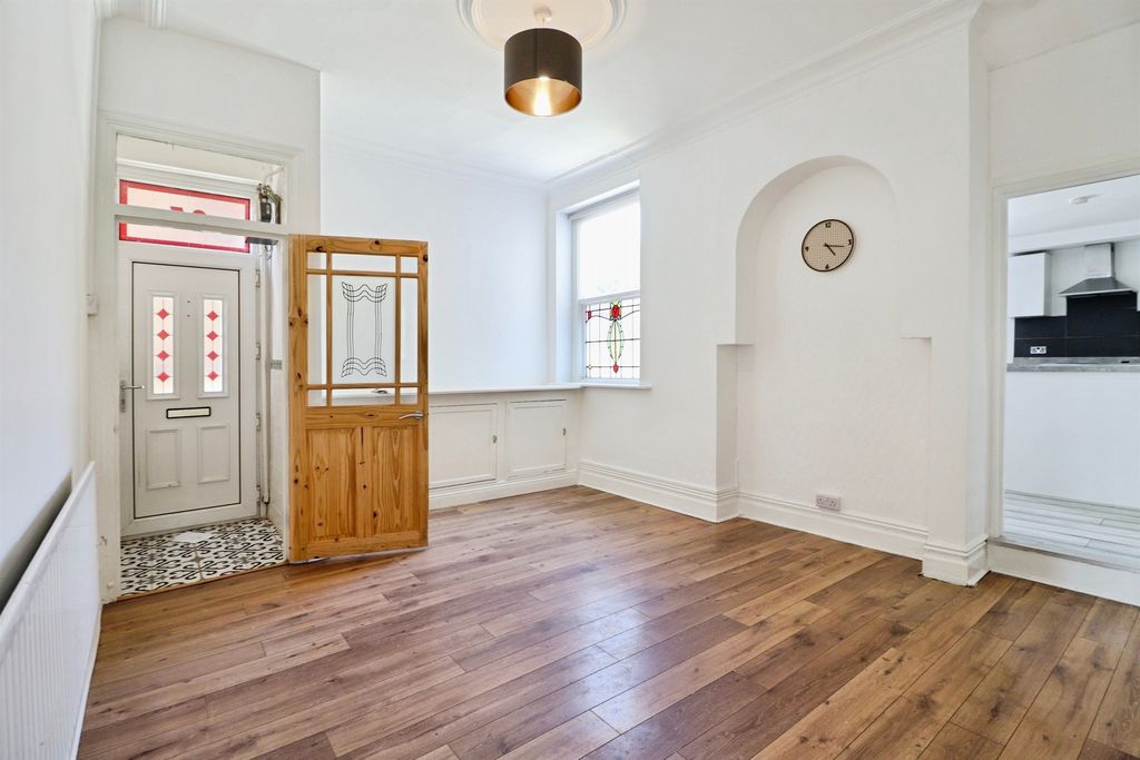 Additional image 2 of 5 bed semi-detached house for salePorthkerry Road, Barry CF62