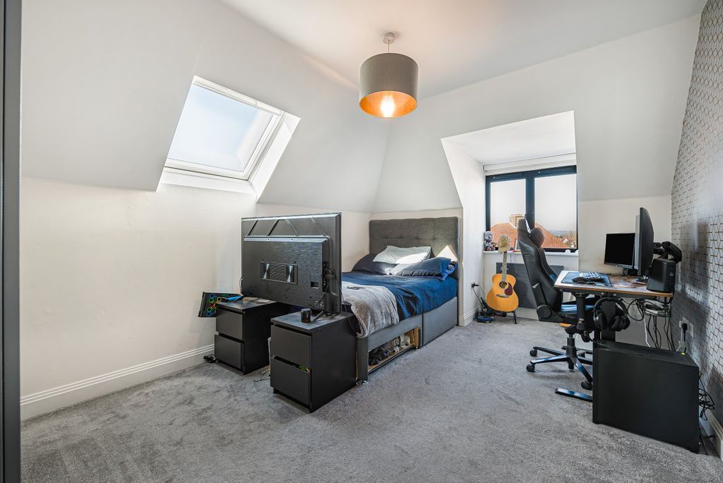 Additional image 6 of 2 bed flat for saleBrampton Road, Bexleyheath DA7