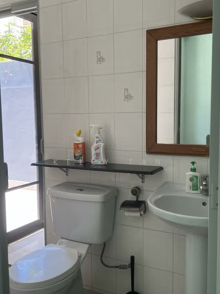 Additional image 5 of Terrace house within mins walk to MRT