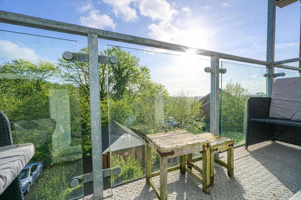 Additional image 3 of 2 bed flat for saleBeachy Head View, St. Leonards-On-Sea TN38