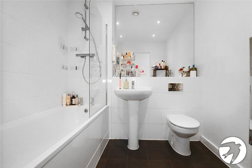 Additional image 9 of 2 bed flat for saleLittle Brights Road, Belvedere DA17
