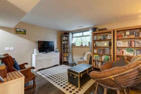 Additional image 8 of 6-2121 26 Avenue SW, Calgary, AB, T2T1E7