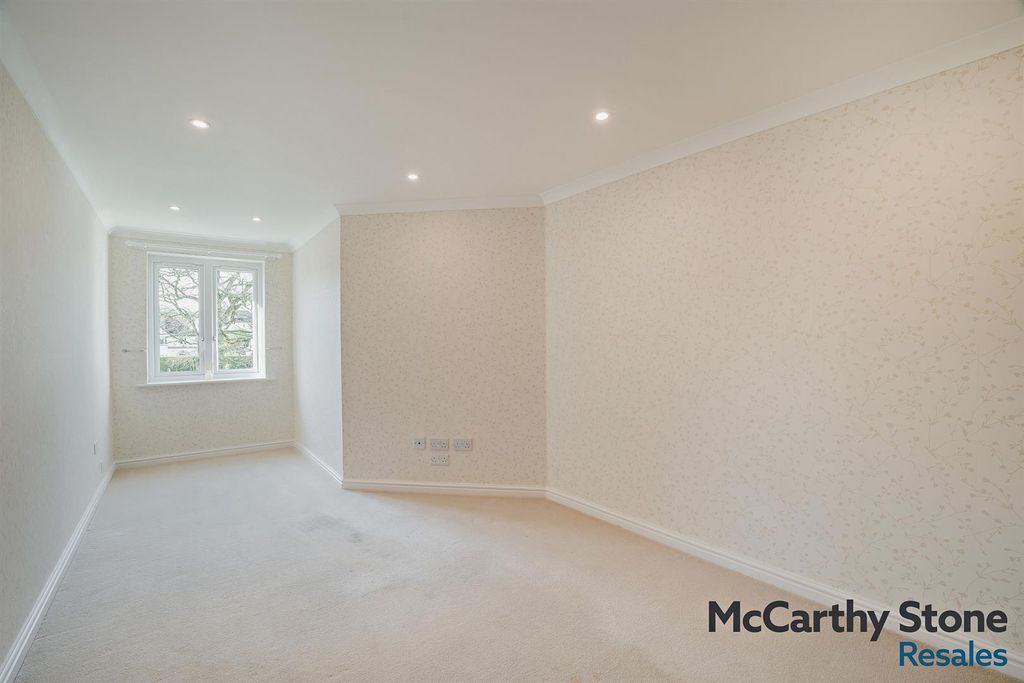 Additional image 7 of 2 bed flat for saleHolmcroft Court, Charlton Road, Shepton Mallet BA4