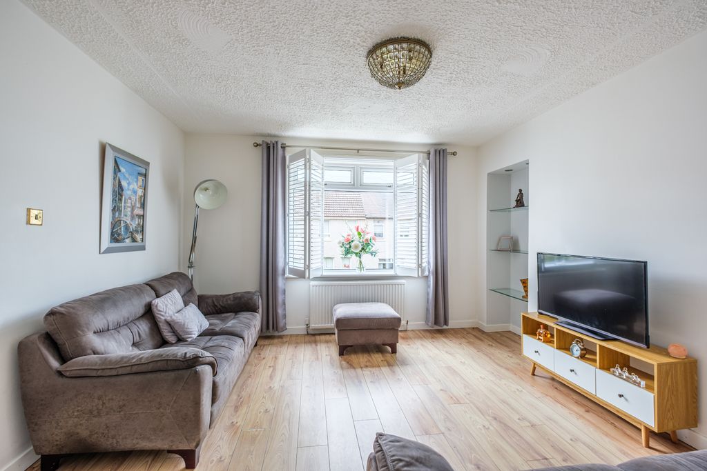 Additional image 4 of 3 bed semi-detached house for saleKipps Avenue, Airdrie ML6