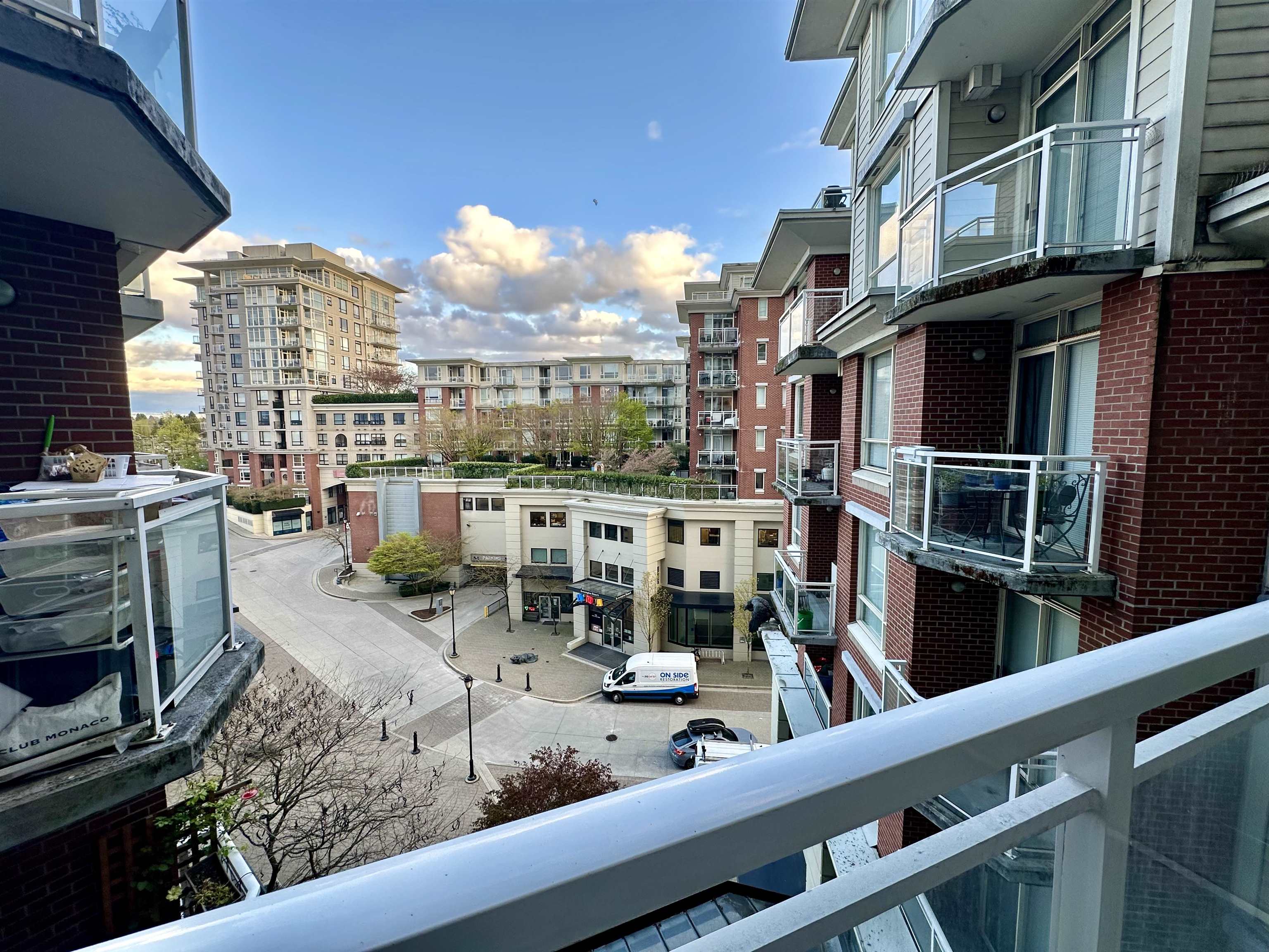 516-4028 Knight Street, Vancouver, BC, V5N 5Y8