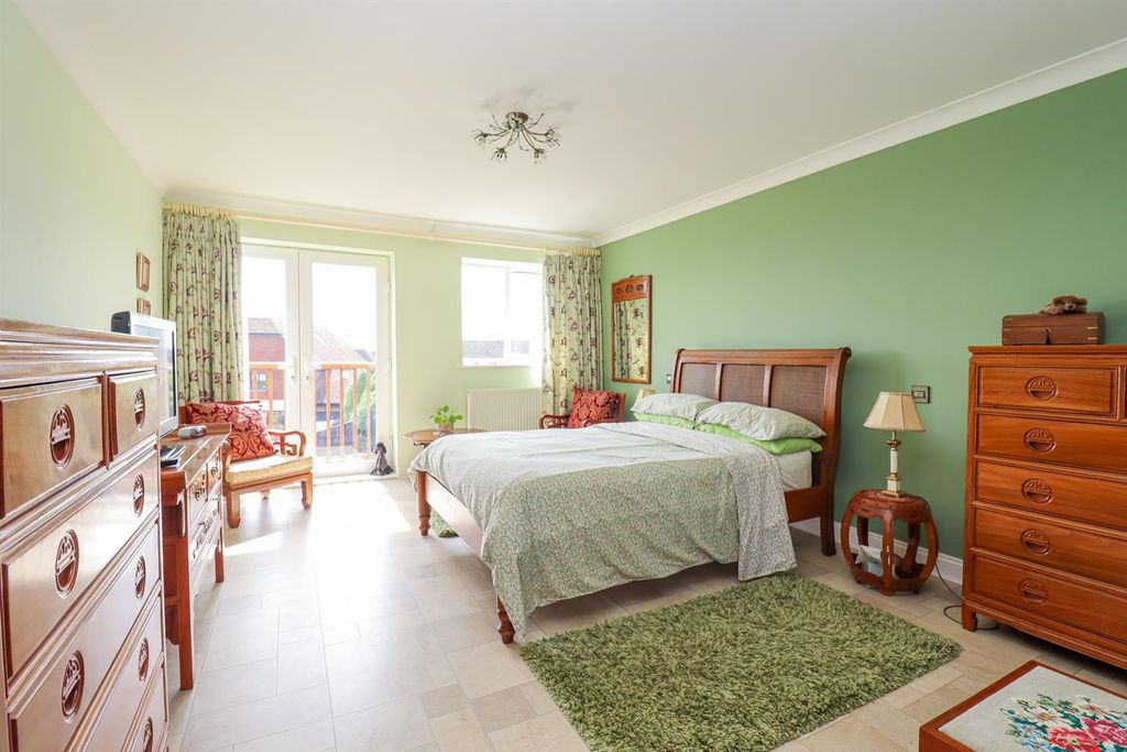 Additional image 16 of 4 bed detached house for saleSouth Cliff Avenue, Bexhill-On-Sea TN39