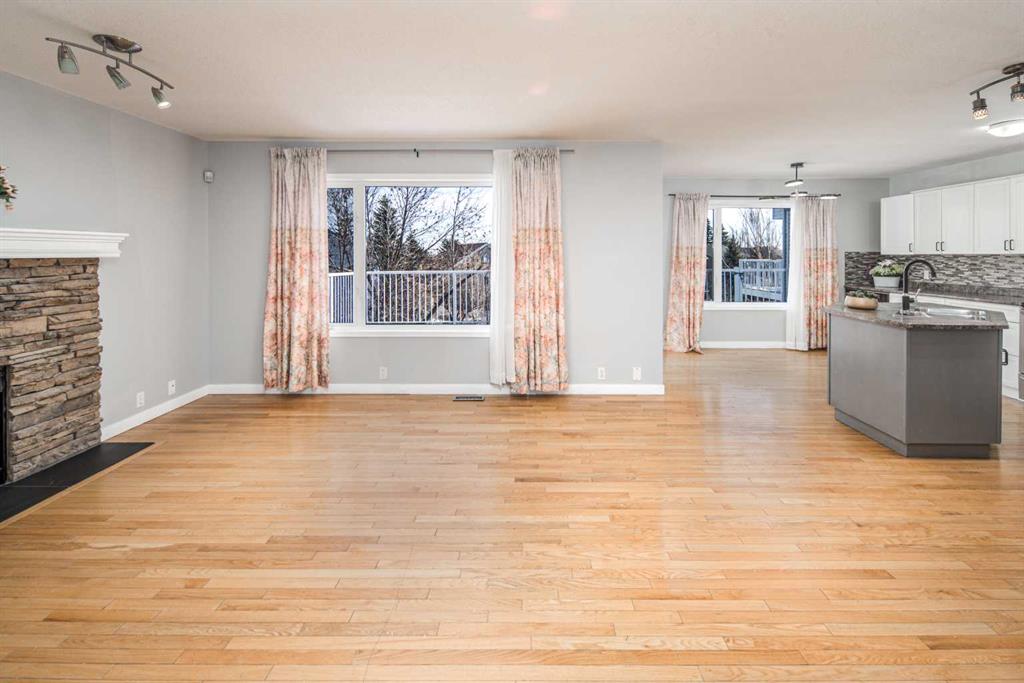 Additional image 6 of 10 Somerset Court SW, Calgary, AB, T2Y 3H4