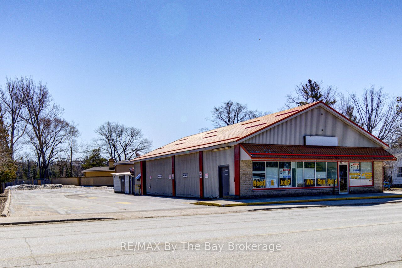 Additional image 2 of 1367 Mosley Street, Wasaga Beach, ON, L9Z 2C5