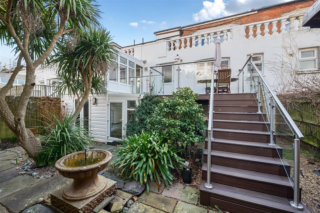 Additional image 18 of 3 bed flat for saleChannel View, Bexhill-On-Sea TN40
