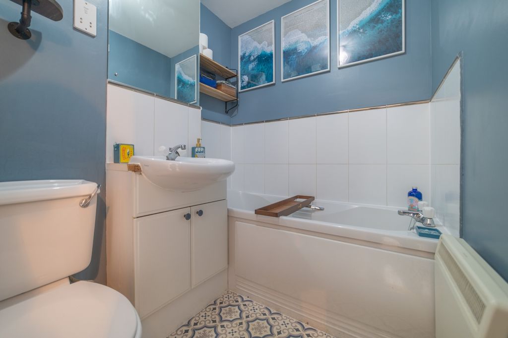 Additional image 26 of 2 bed flat for saleJim Driscoll Way, Cardiff CF11