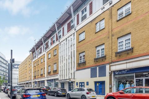 Plumbers Row, Aldgate E1