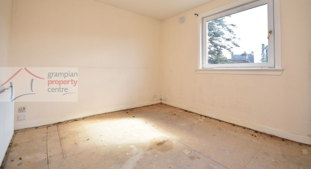 Additional image 8 of 2 bed flat for saleNorth Port, Elgin IV30