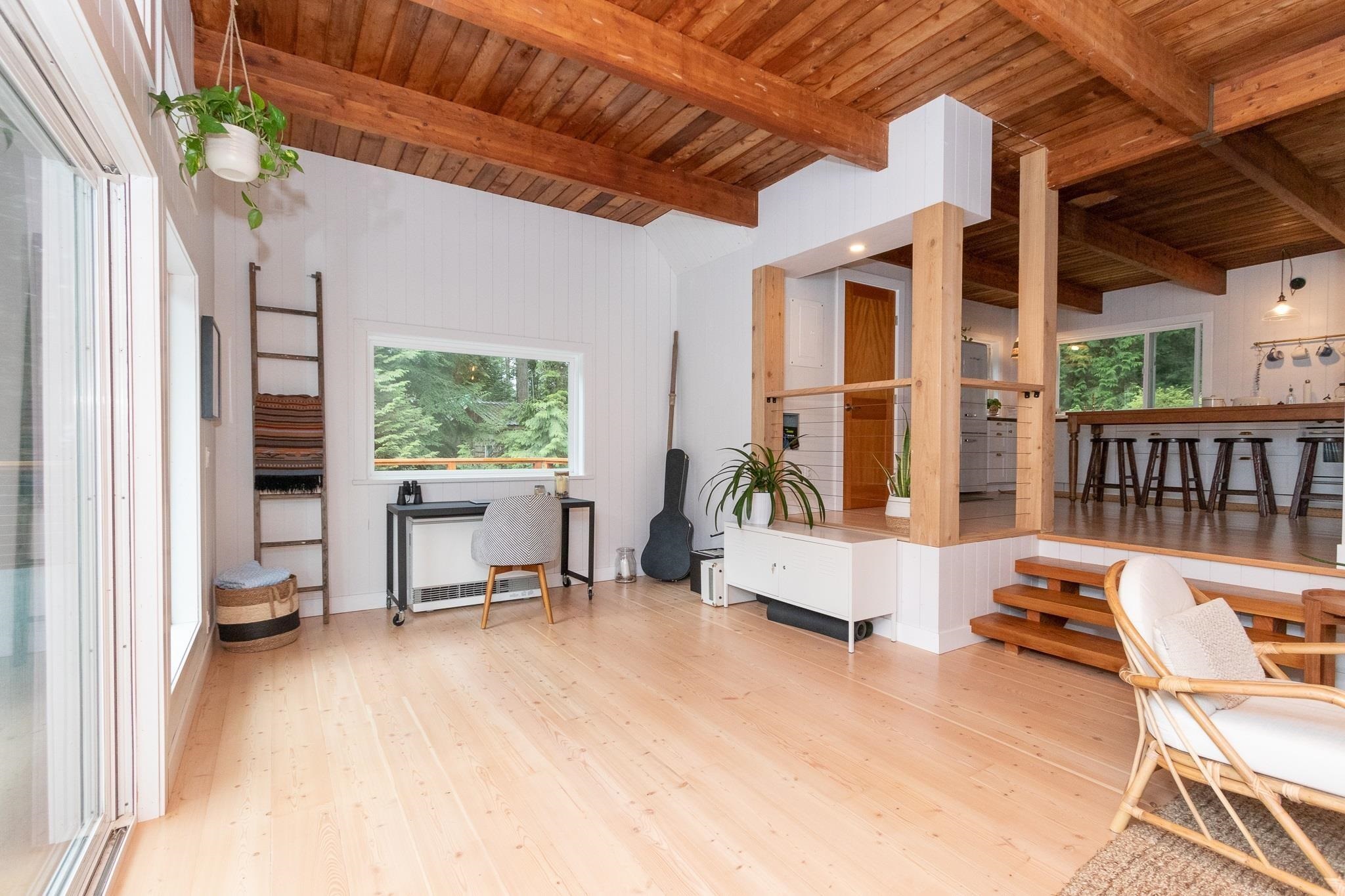 Additional image 4 of 2937 Panorama Drive, North Vancouver, BC, V7G 2A4