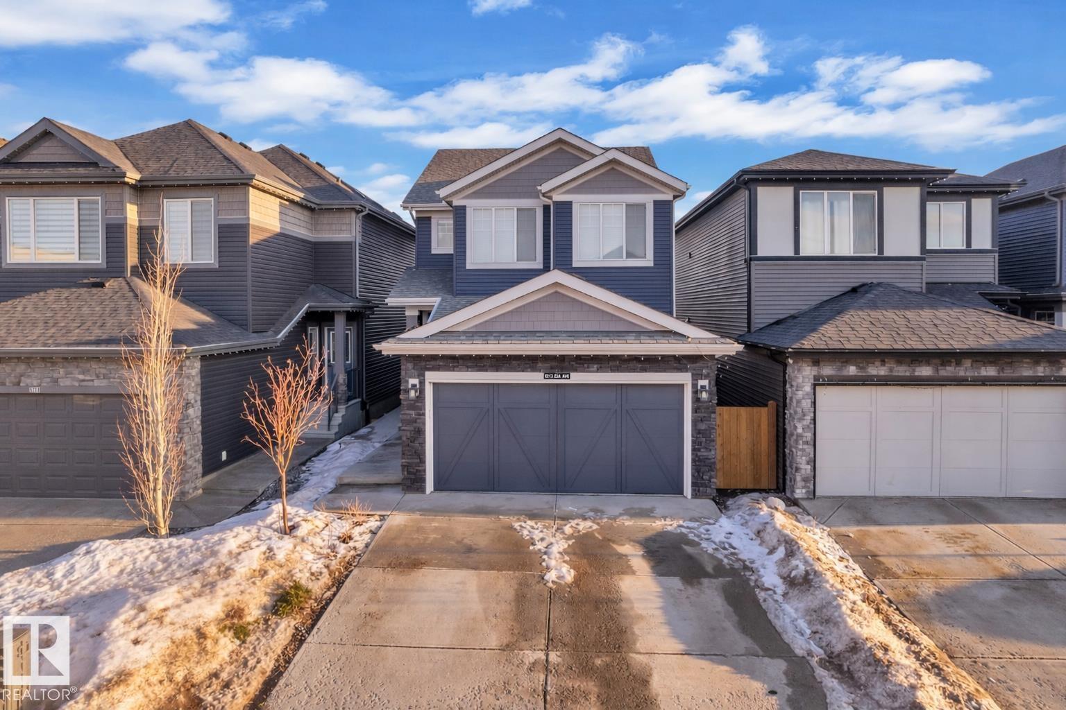 5213 22a Avenue SW, Edmonton, AB, T6X2Y1