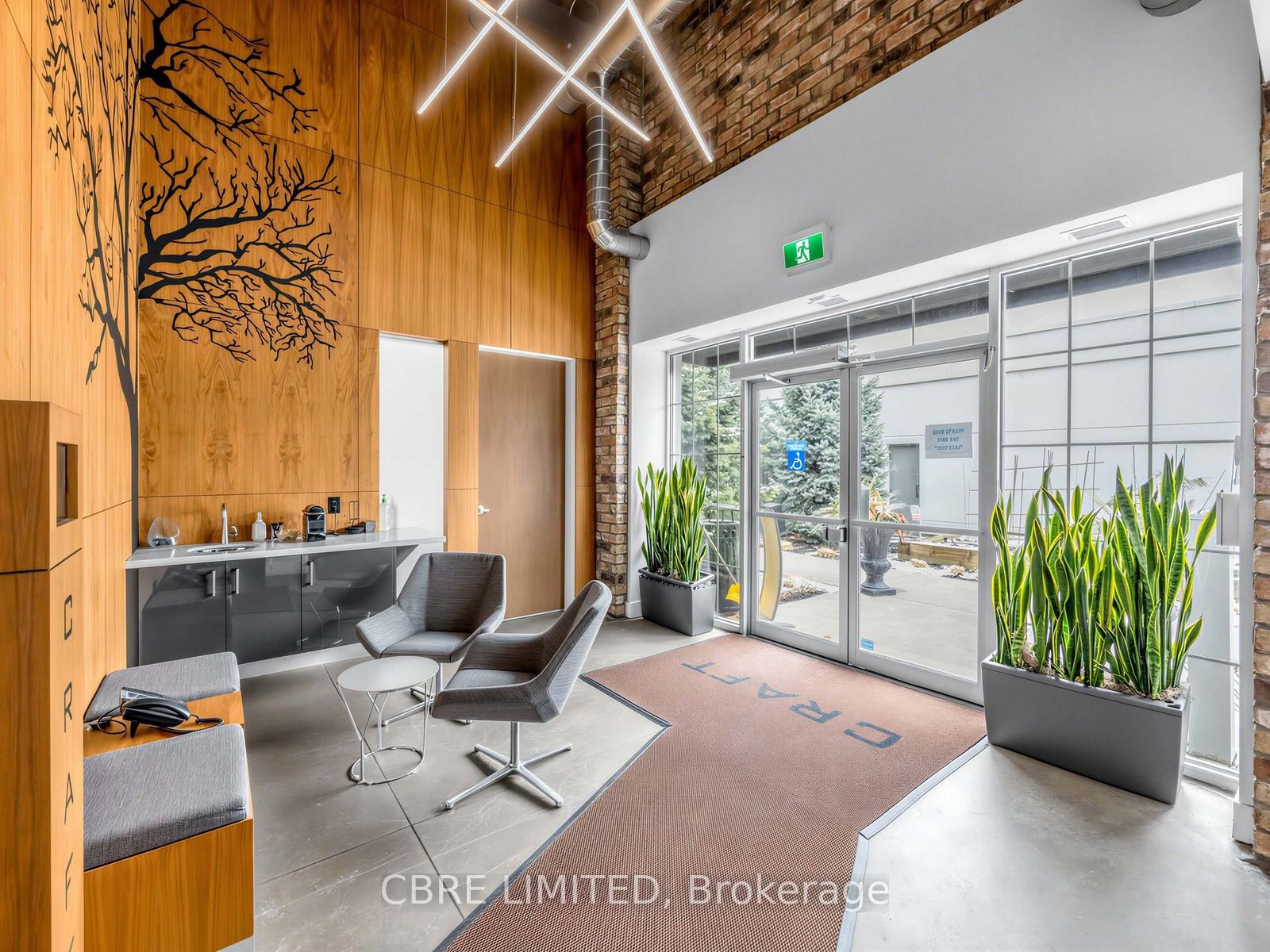Additional image 3 of Unit 2-10 Queen Elizabeth Boulevard, Toronto, ON, M8Z 1L8