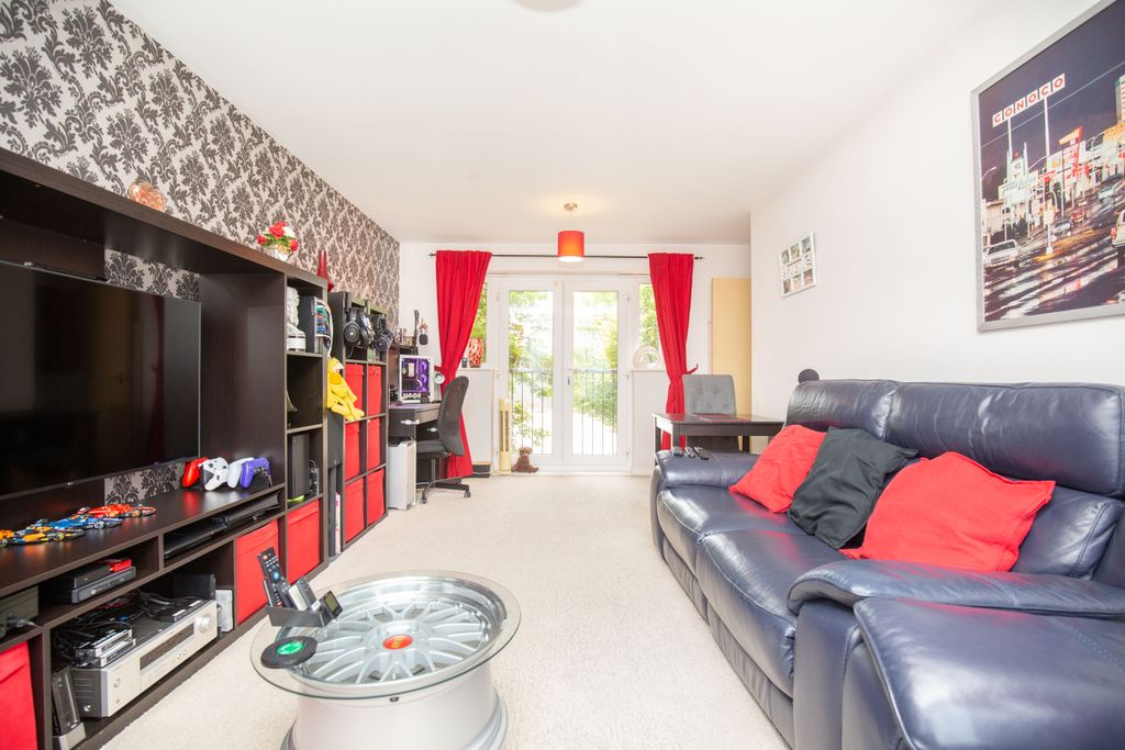 Additional image 3 of 2 bed flat for saleElan Court, Wilnecote B77