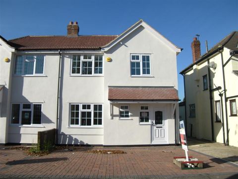 Coronation Drive, Hornchurch RM12