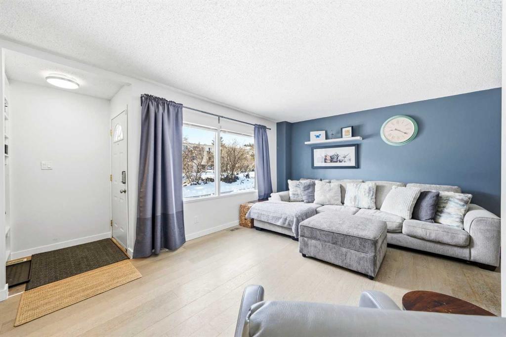 Additional image 4 of 773 Kingsmere Crescent SW, Calgary, AB, T2V 2H9
