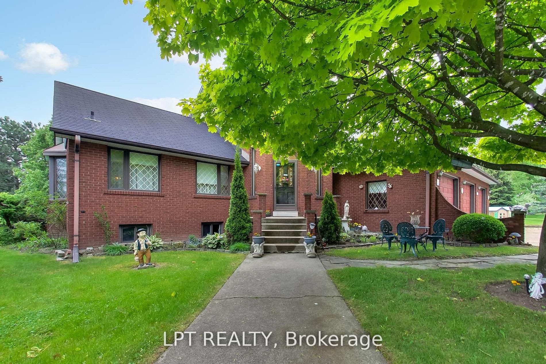Additional image 4 of 6 Fenton Way, Brampton, ON, L6P 0P5