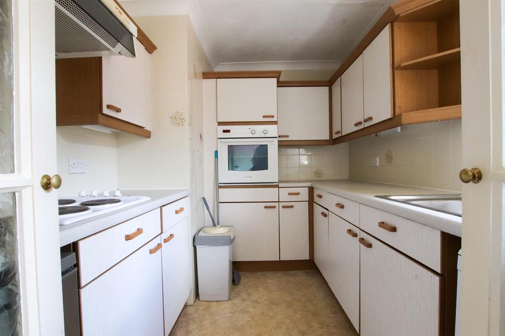 Additional image 4 of 1 bed flat for saleAshley Road, Altrincham WA14