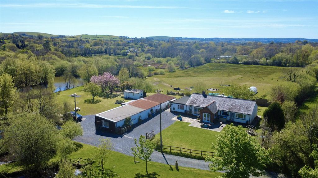 3 bed farm for saleCilcennin, Midway Lampeter And Aberaeron SA48