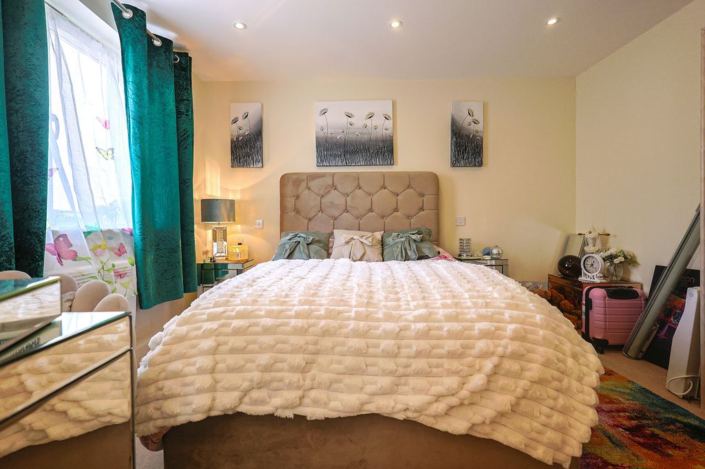 Additional image 8 of 1 bed property for saleRue Du Marais, Vale, Guernsey GY3