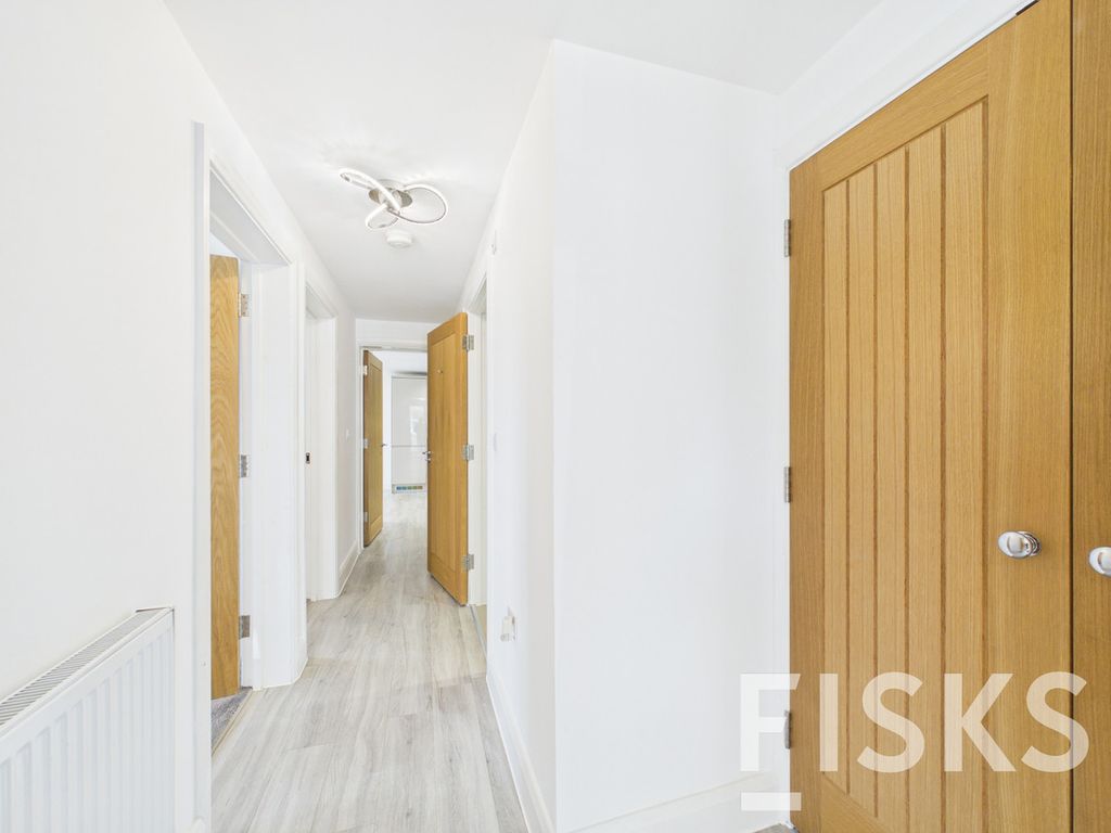 Additional image 3 of 2 bed flat for saleLondon Road, Benfleet SS7
