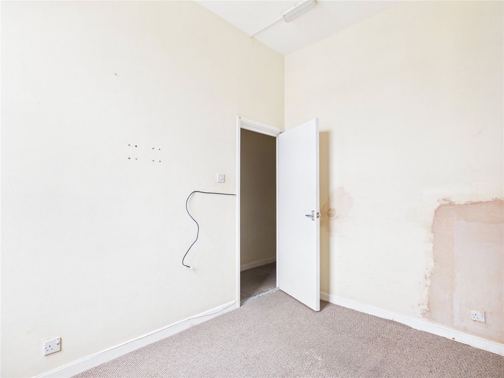 Additional image 7 of 2 bed flat for saleStockport Road, Ashton-Under-Lyne, Greater Manchester OL7