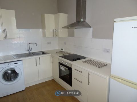 Portland Crescent, Manchester M13