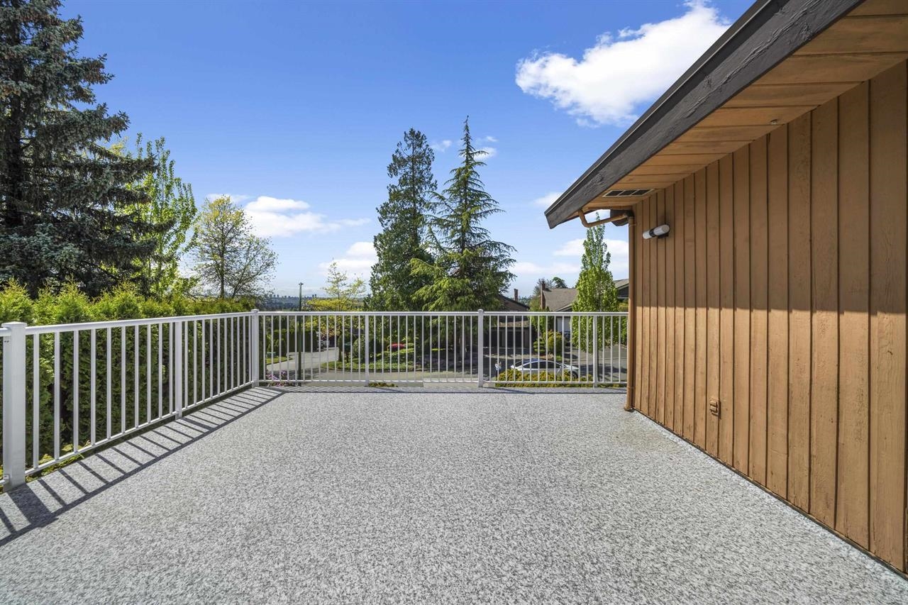 Additional image 4 of 1060 Ayshire Drive, Burnaby, BC, V5A 4A1