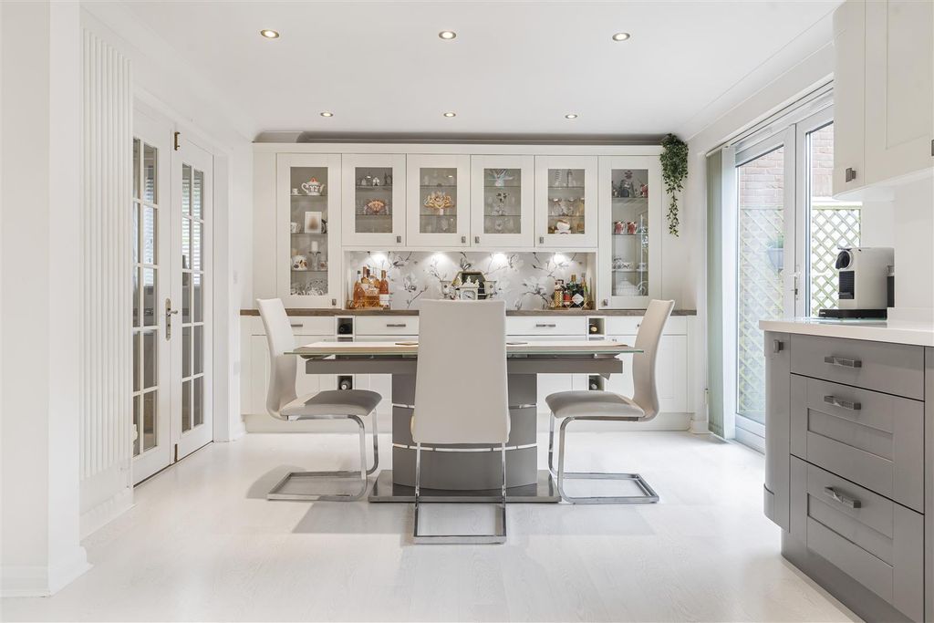Additional image 3 of 4 bed detached house for saleOxlip Leyes, Bicester OX26