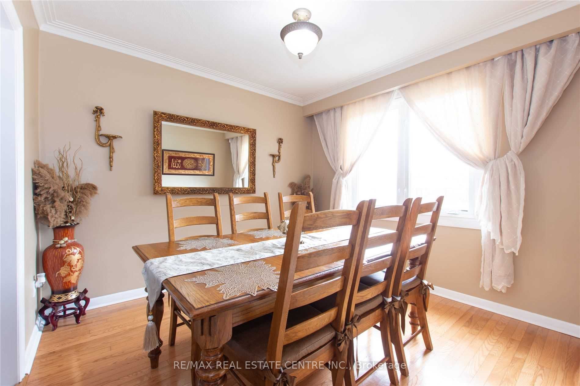 Additional image 4 of 539 Weynway Court, Oakville, ON, L6L 4G8