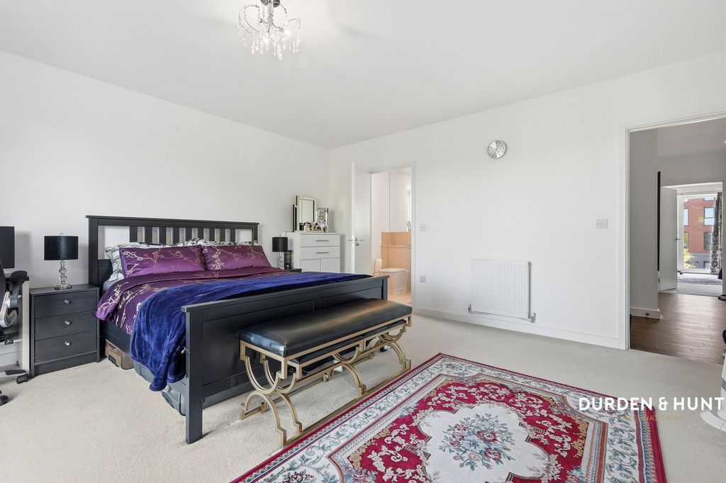 Additional image 10 of 3 bed flat for saleSt. Clements Avenue, Romford RM3