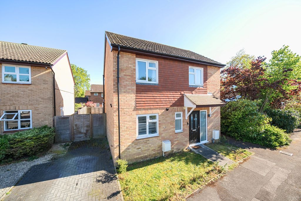 Additional image 17 of 2 bed detached house for saleHawkswell Close, Woking GU21