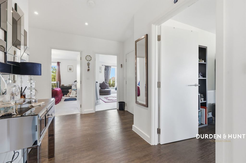 Additional image 9 of 3 bed flat for saleSt. Clements Avenue, Romford RM3
