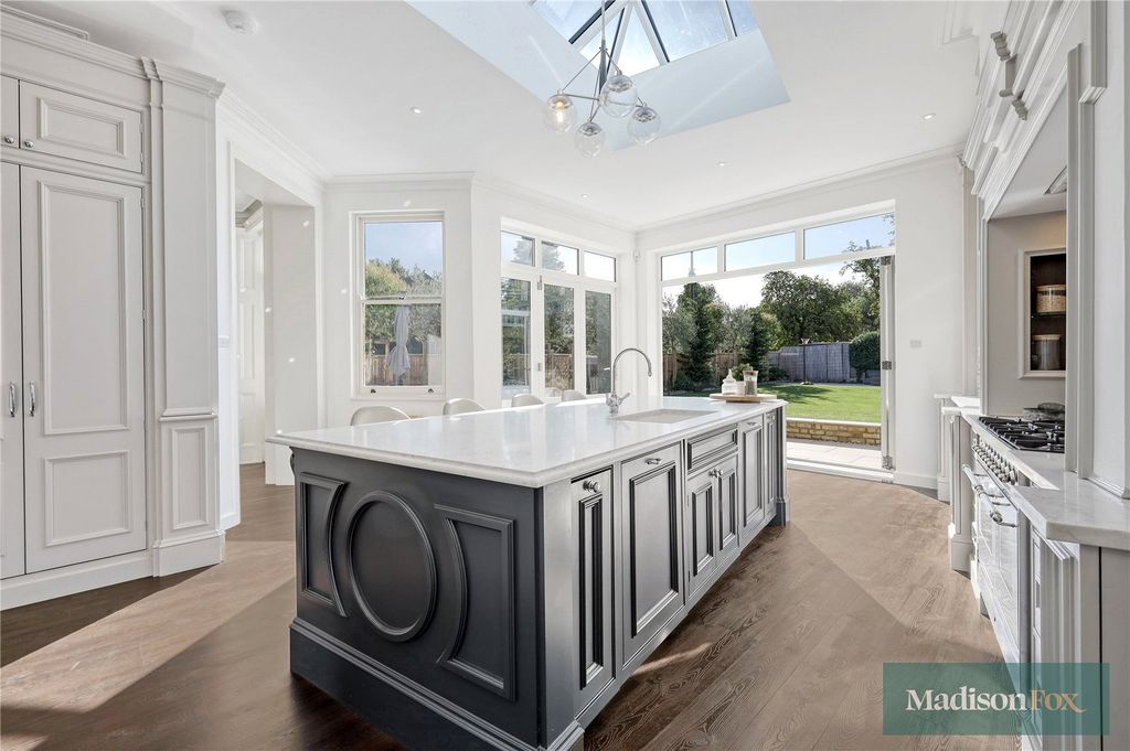 Additional image 16 of 5 bed detached house for saleQueens Road, Buckhurst Hill, Essex IG9