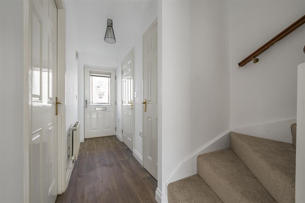 Additional image 7 of 3 bed town house for saleHeol Dewi Sant, Cardiff CF14