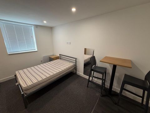 Lower Holyhead Road, Coventry CV1