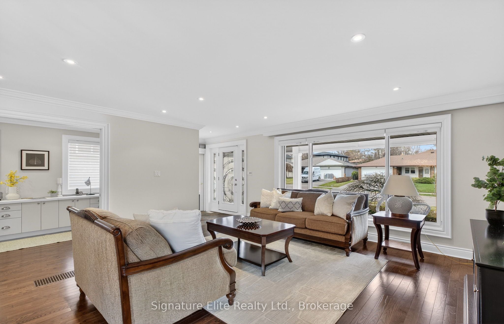 Additional image 6 of 385 Markland Drive, Toronto, ON, M9C 1S1