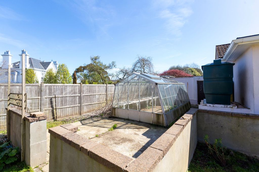 Additional image 38 of 3 bed bungalow for saleLe Parcot, La Longue Rue, St Martin JE3