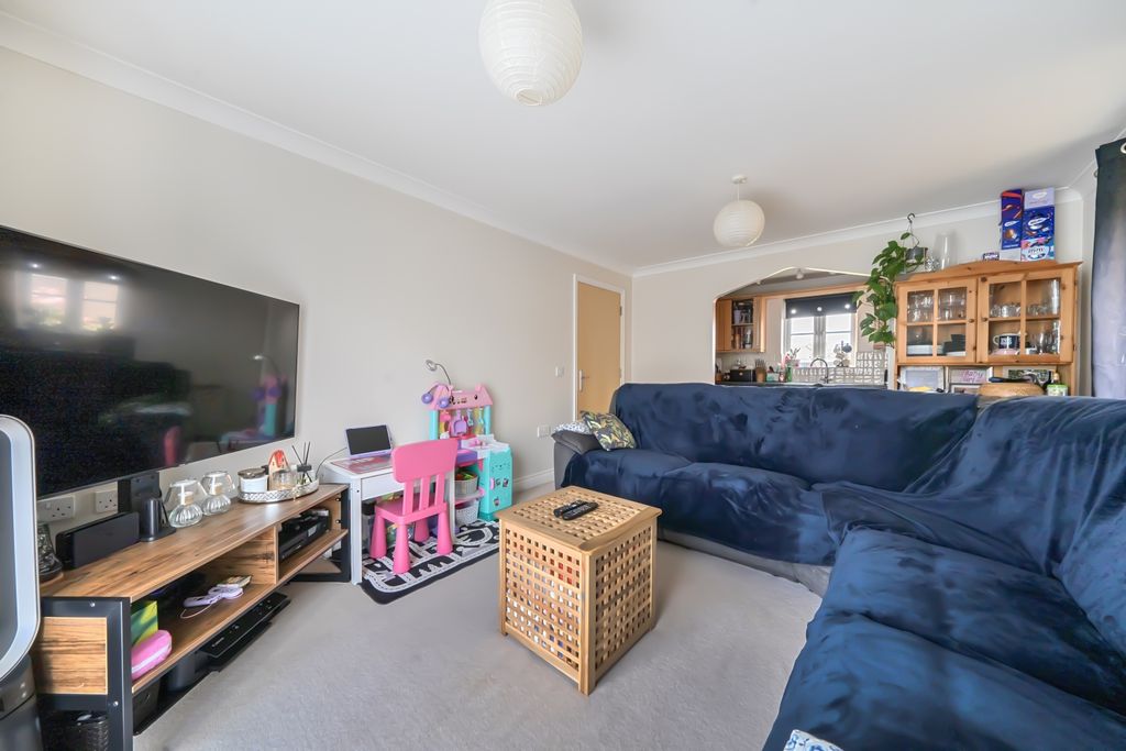 Additional image 6 of 2 bed flat for saleChandlers Court, 2 Appleford Drive OX18