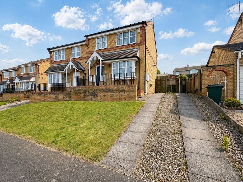 3 bed semi-detached house for saleValley Crescent, Blaydon NE21